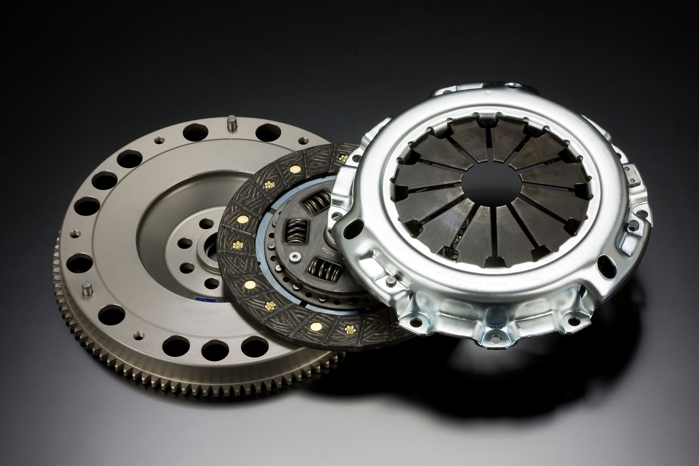 M16A(ZC31S) 超軽量クロモリフライホイール&クラッチKIT