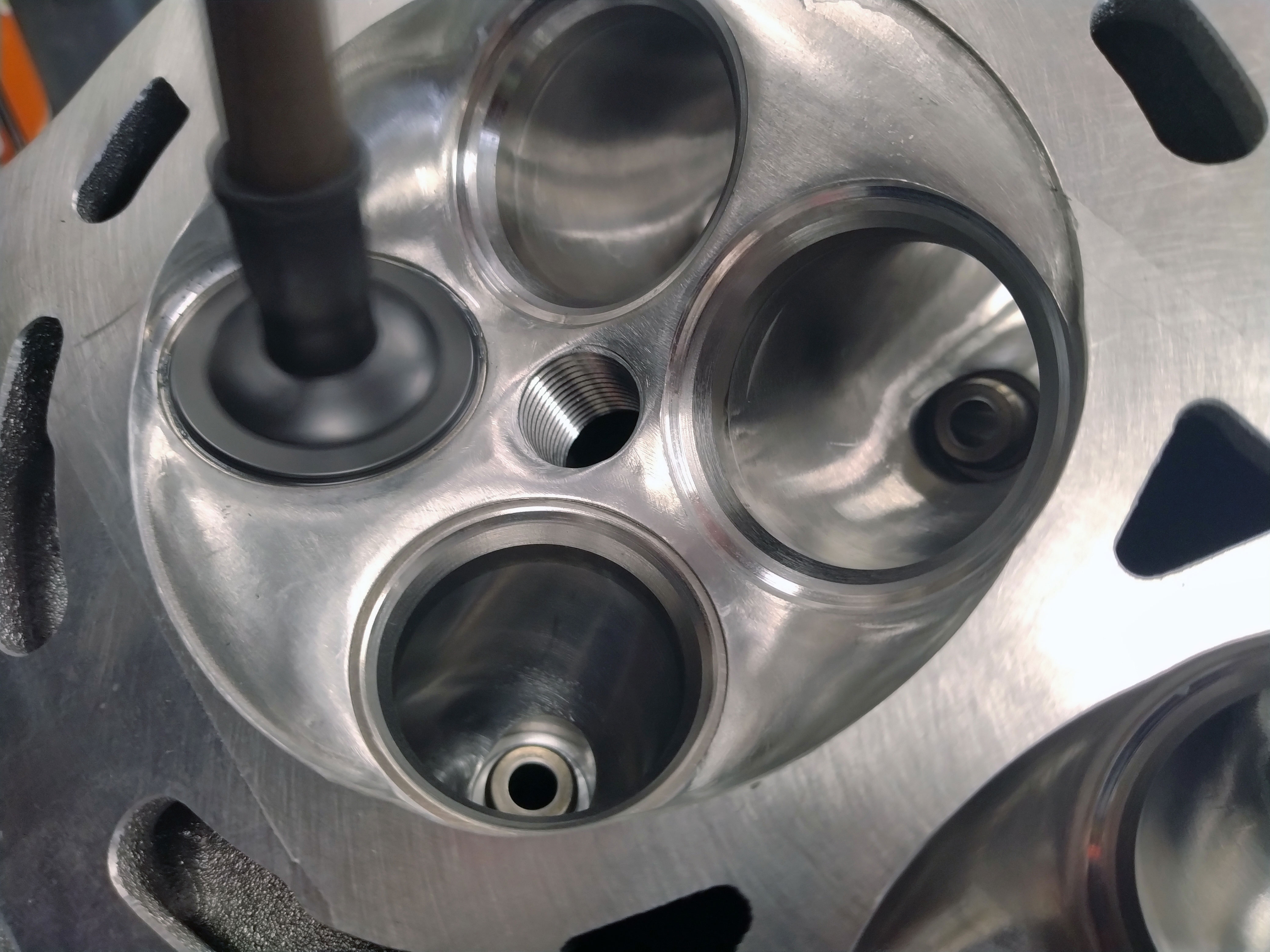 バルブすり合わせ/調整