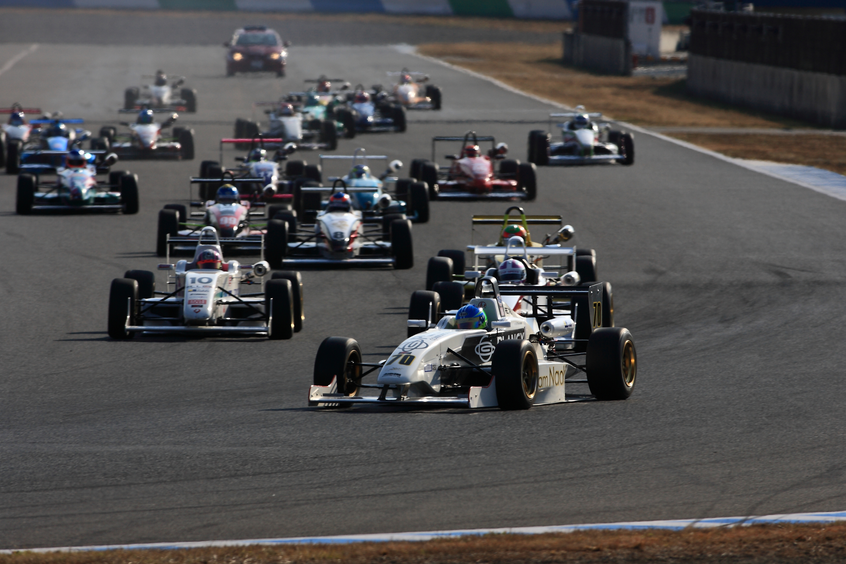 戸田レーシング フォーミュラ4 sfj フォーミュラ