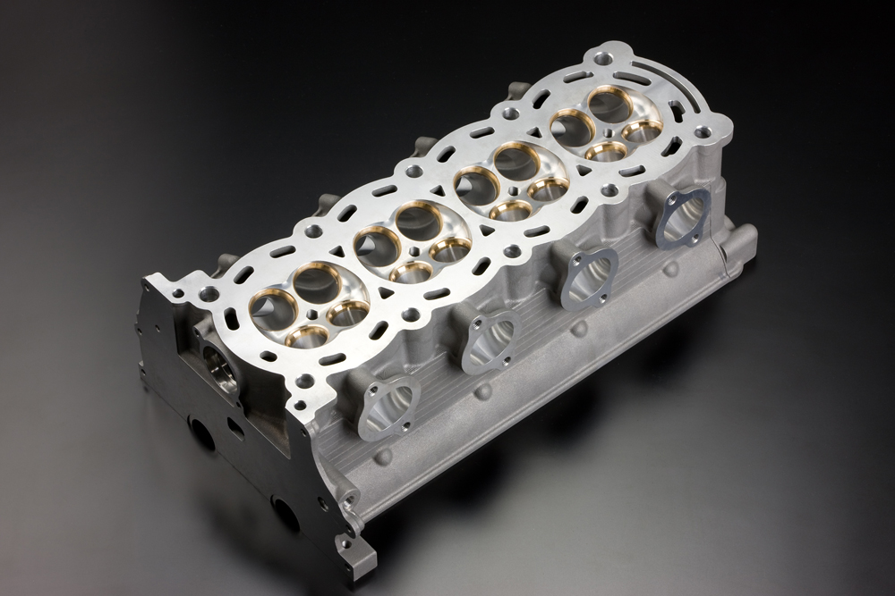 5軸マシニングセンター、NC旋盤等の最新鋭の工作機械,戸田レーシング