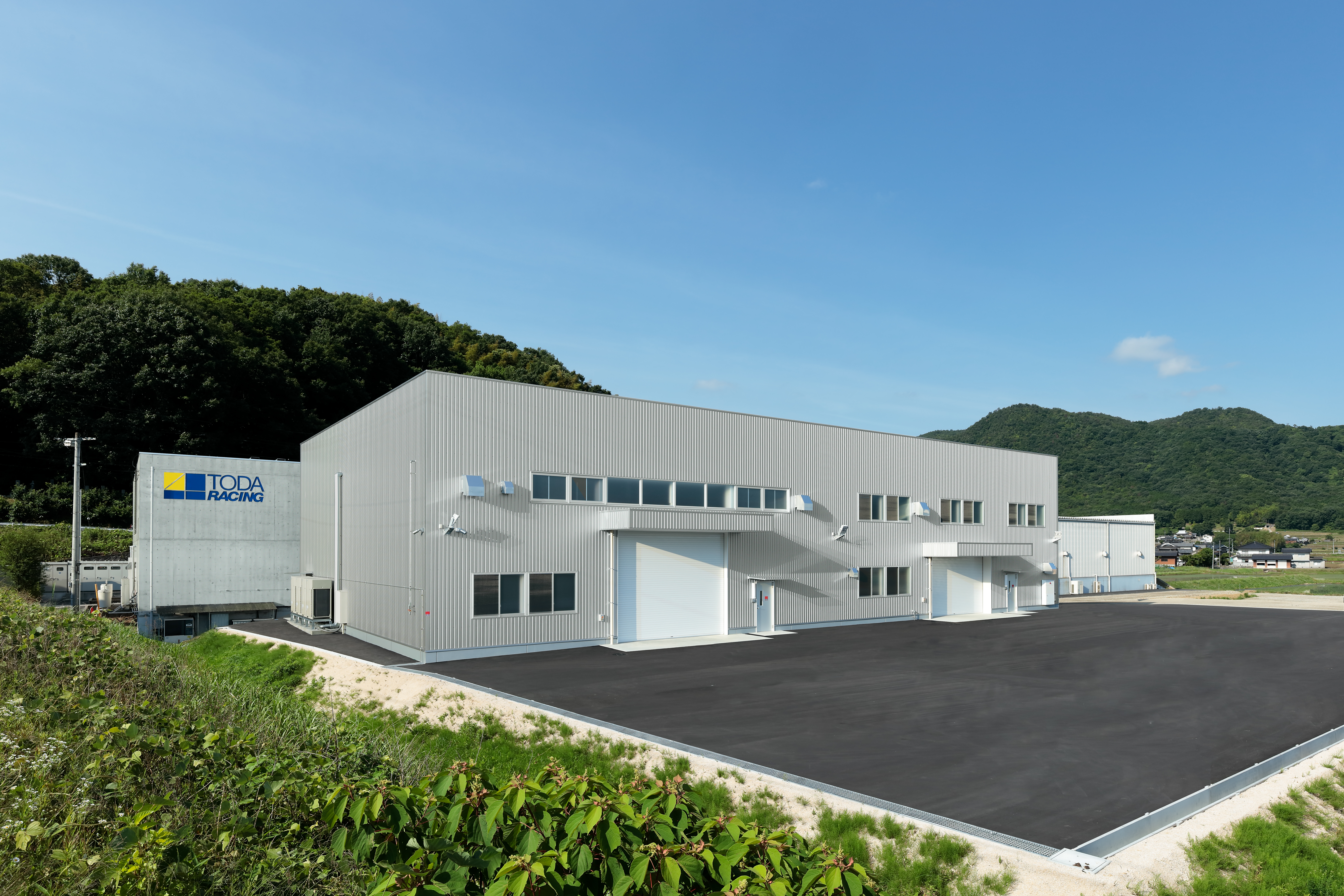 戸田レーシング,会社外観,矢掛,倉敷